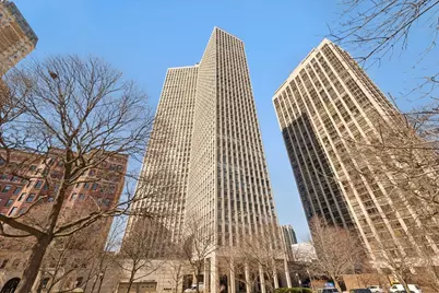 2626 N Lakeview Avenue #607, Chicago, IL 60614 - Photo 1