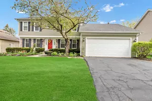 1814 Cambridge Dr, Saint Charles, IL 60174 - Photo 1