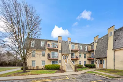 810 N River Road #1C, Mount Prospect, IL 60056 - Photo 1
