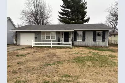 1740 Frazier Avenue, Centralia, IL 62801 - Photo 1