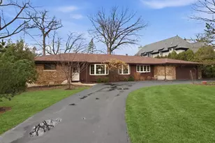 330 N Ferndale Ave, Elmhurst, IL 60126 - Photo 1