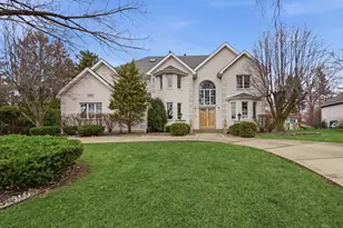 15W641 81st St, Burr Ridge, IL 60527 - Photo 1