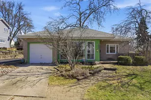 5429 Benton Ave, Downers Grove, IL 60515 - Photo 1