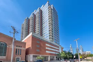 1600 S Prairie Ave, Chicago, IL 60616 - Photo 1