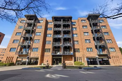 9332 Landings Lane #404, Des Plaines, IL 60016 - Photo 1