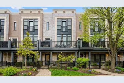 3024 W Newport Avenue, Chicago, IL 60618 - Photo 1