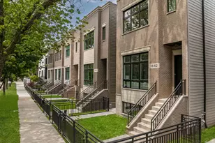 1638 W Wolfram St, Chicago, IL 60657 - Photo 1