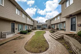 1150 Meadow Rd, Northbrook, IL 60062 - Photo 1