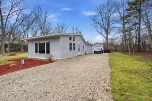 528 Charlotte Ave, Crystal Lake, IL 60014 - Photo 1