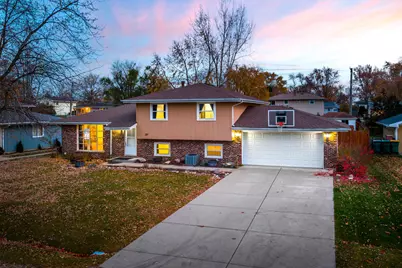 207 Diana Street, Shorewood, IL 60404 - Photo 1