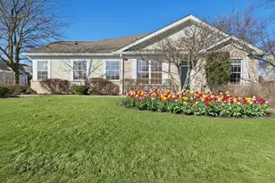 2382 Carillon Dr, Grayslake, IL 60030 - Photo 1