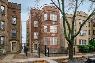 2315 W Arthur Ave, Chicago, IL 60645 - Photo 1