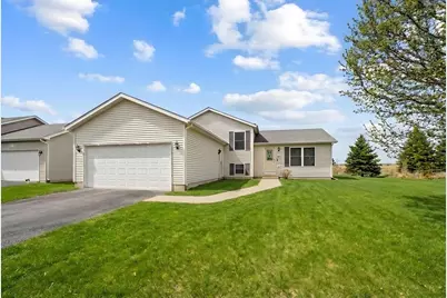 424 N Aspen Drive, Cortland, IL 60112 - Photo 1