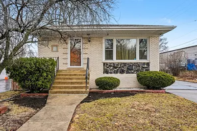 9835 Rutherford Avenue, Oak Lawn, IL 60453 - Photo 1