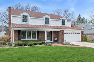 1549 Chippewa Dr, Naperville, IL 60563 - Photo 1