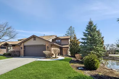939 Brown Deer Drive, Westmont, IL 60559 - Photo 1