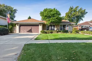 1454 Dayton Pl, Des Plaines, IL 60018 - Photo 1