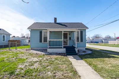 1201 S East Street, Bloomington, IL 61701 - Photo 1
