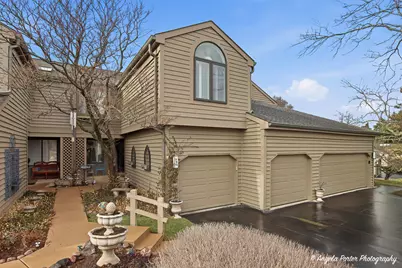 890 Shoreline Road, Lake Barrington, IL 60010 - Photo 1
