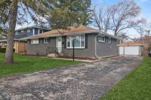 312 Meadow Ln, Lake Zurich, IL 60047 - Photo 1