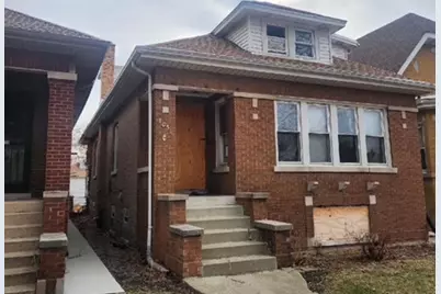 3053 N Kenneth Avenue, Chicago, IL 60641 - Photo 1
