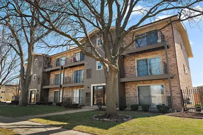 3709 W 119th Street #112, Alsip, IL 60803 - Photo 1