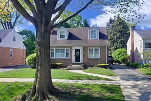 1937 Washington St, Wilmette, IL 60091 - Photo 1