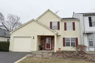 1127 Ashbrook Dr, Mundelein, IL 60060 - Photo 1