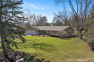 4N752 Brookside W Dr, Saint Charles, IL 60175 - Photo 1