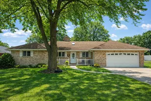 115 Center Rd, Frankfort, IL 60423 - Photo 1