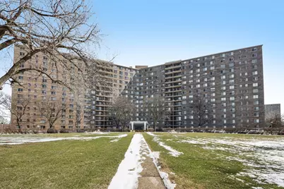 7141 N Kedzie Avenue #1213, Chicago, IL 60645 - Photo 1