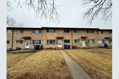 231 Dover Drive #231, Des Plaines, IL 60018 - Photo 1