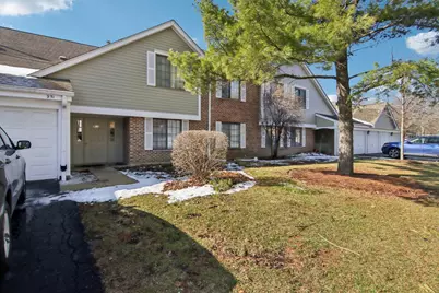 951 Yosemite Trail #A, Roselle, IL 60172 - Photo 1
