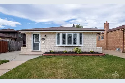 8738 S Troy Avenue, Evergreen Park, IL 60805 - Photo 1