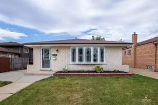 8738 S Troy Ave, Evergreen Park, IL 60805 - Photo 1