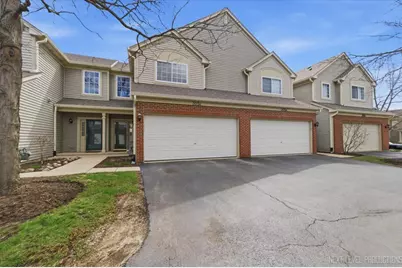 305 Thornwood Way #C, South Elgin, IL 60177 - Photo 1