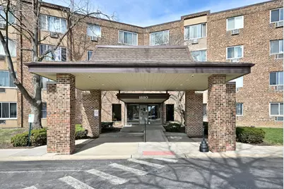 1880 Bonnie Lane #112, Hoffman Estates, IL 60169 - Photo 1