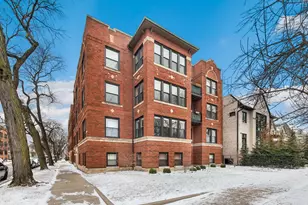 1504 W Cullom Ave, Chicago, IL 60613 - Photo 1