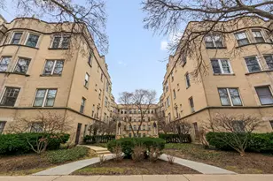 650 Hinman Ave, Evanston, IL 60202 - Photo 1
