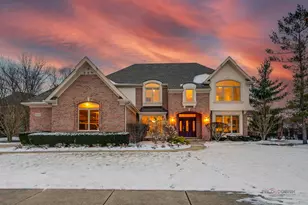 2059 Broadmoor Ln, Vernon Hills, IL 60061 - Photo 1