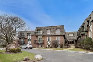 2300 W Talcott Rd, Park Ridge, IL 60068 - Photo 1