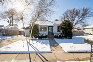 10109 Covell St, Richmond, IL 60071 - Photo 1