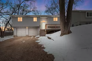 5615 Bunny Ave, McHenry, IL 60051 - Photo 1