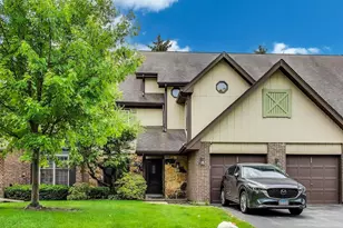 206 Country Ln, Des Plaines, IL 60016 - Photo 1
