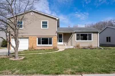 600 Sheridan Road, Normal, IL 61761 - Photo 1