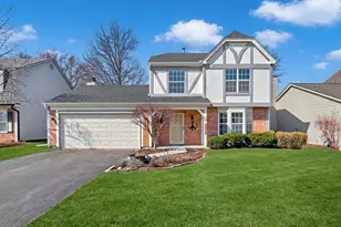 1388 Huntington Dr, Mundelein, IL 60060 - Photo 1