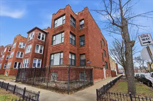 2032 W Birchwood Ave, Chicago, IL 60645 - Photo 1