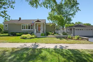 182 E Hale St, Elmhurst, IL 60126 - Photo 1