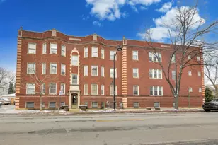 36 Harrison St, Oak Park, IL 60304 - Photo 1
