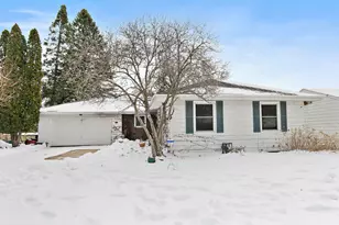419 Roland Ave, Rockford, IL 61107 - Photo 1